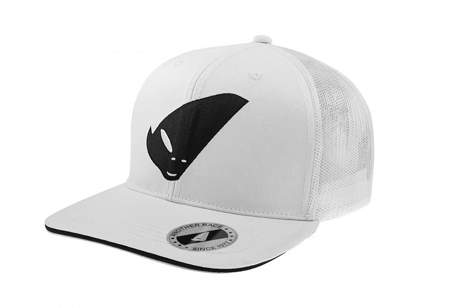 CAPPELLINO BIANCO\NERO CON LOGO ALIENO BIANCO
